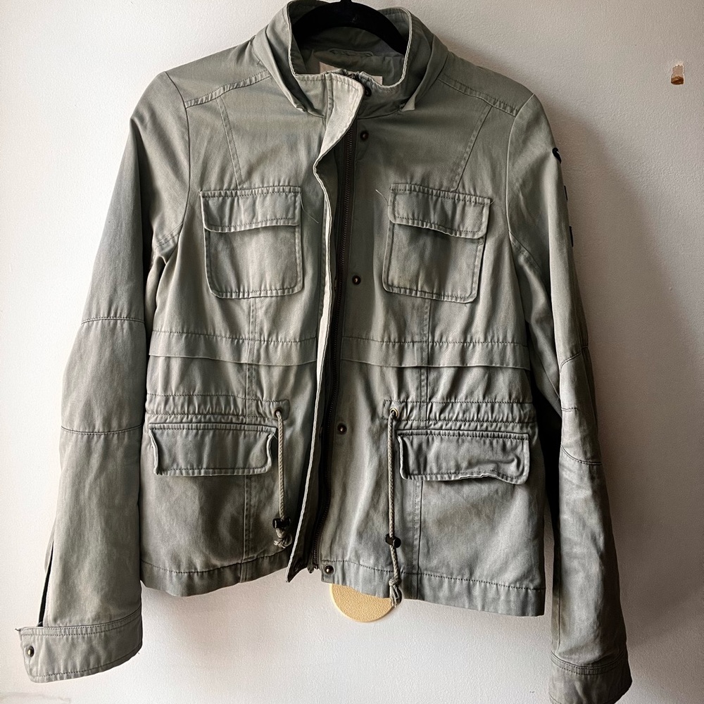 Army green fall jacket with cinch ties around waist - Picture 4 of 5